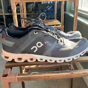 Woman’s grey and pink on cloud sneakers